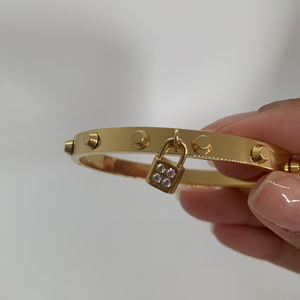 Padlock bangle